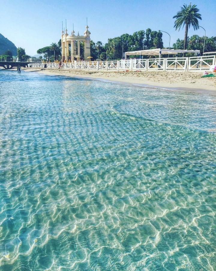 Casa Vacanza Peppino! باليرمو المظهر الخارجي الصورة