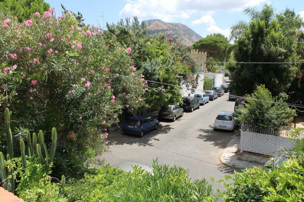 Casa Vacanza Peppino! باليرمو المظهر الخارجي الصورة