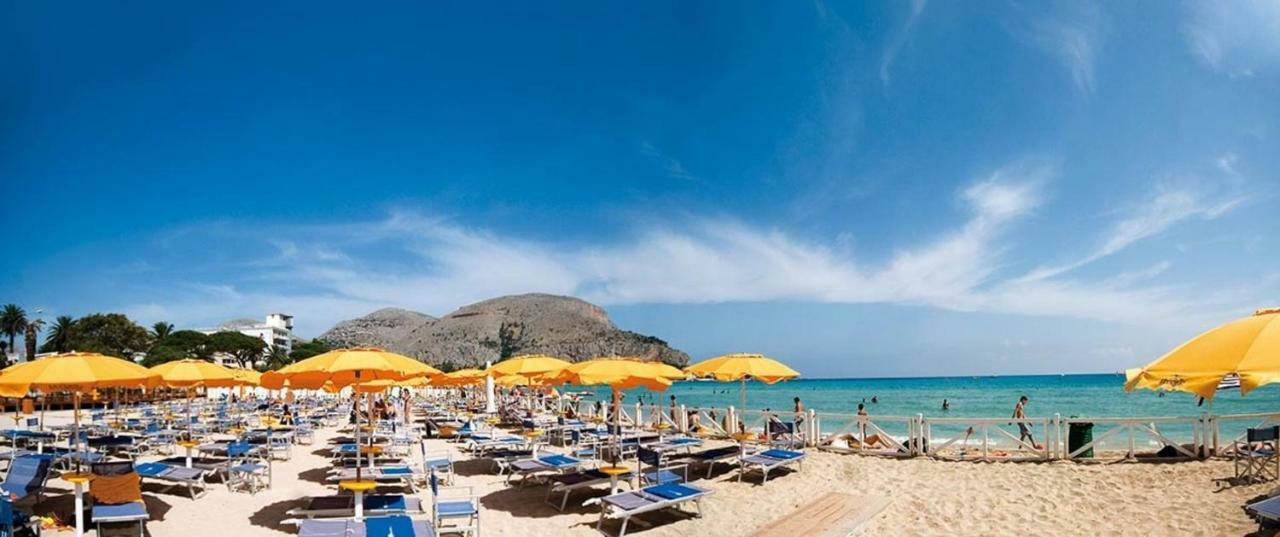 Casa Vacanza Peppino! باليرمو المظهر الخارجي الصورة